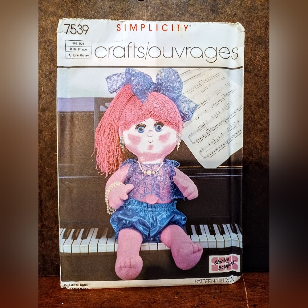Vintage Simplicity #7539 Sewing Pattern/ Uncut/ Lullabye Babe